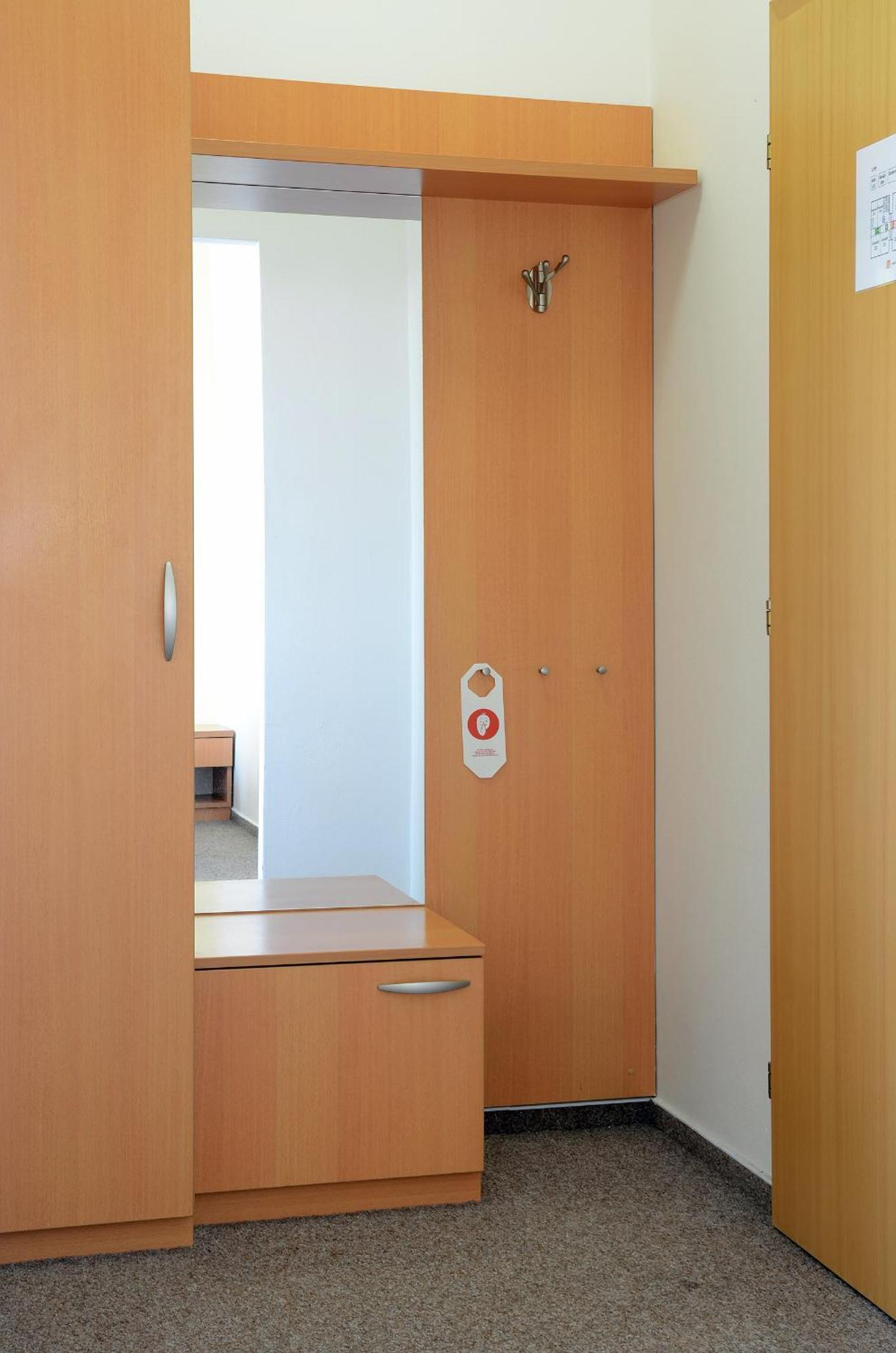 Hotel Imos Прага Экстерьер фото