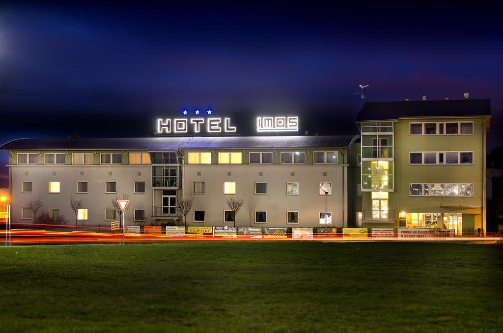 Hotel Imos Прага Экстерьер фото